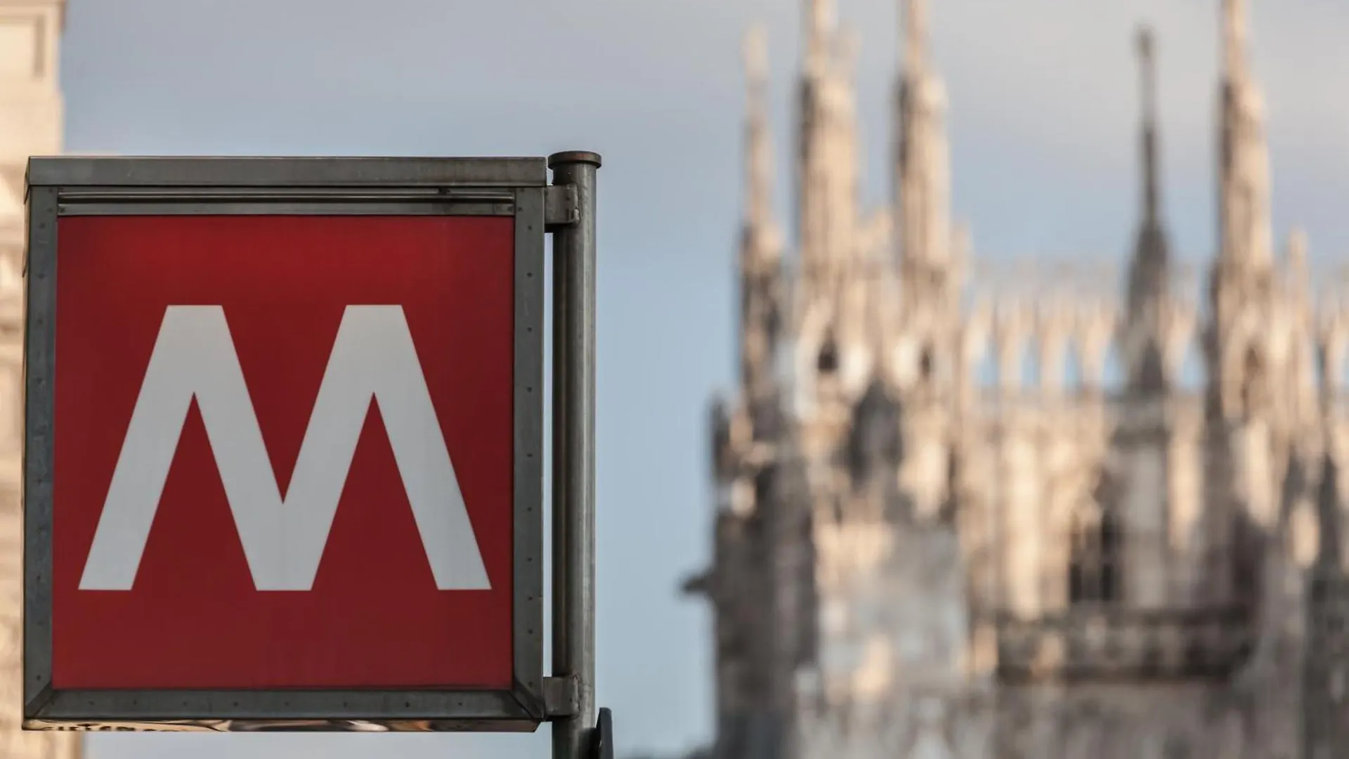 Navigli Duomo - Chateau Milan, Metro M2 E Parcheggio Gratuito Apartment  Milan