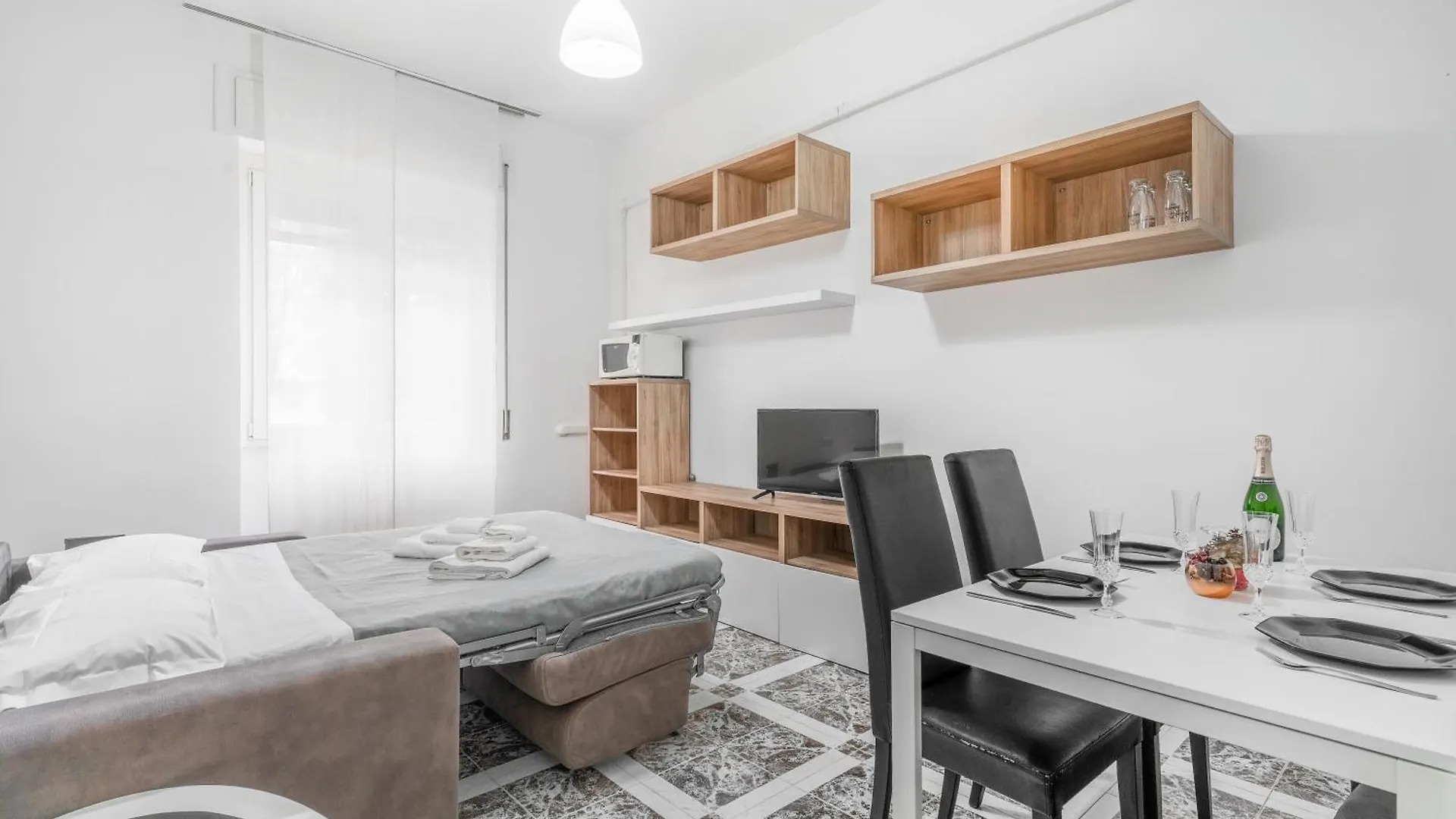 Navigli Duomo - Chateau Milan, Metro M2 E Parcheggio Gratuito Apartment