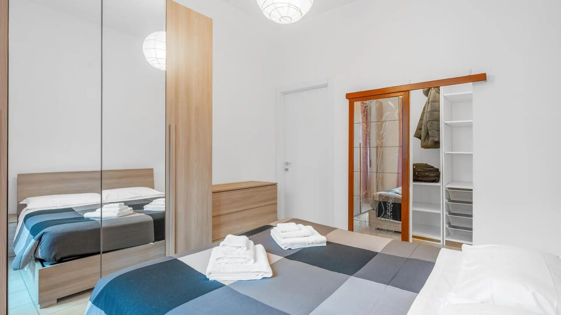 Navigli Duomo - Chateau Milan, Metro M2 E Parcheggio Gratuito Apartment 0*, Milan